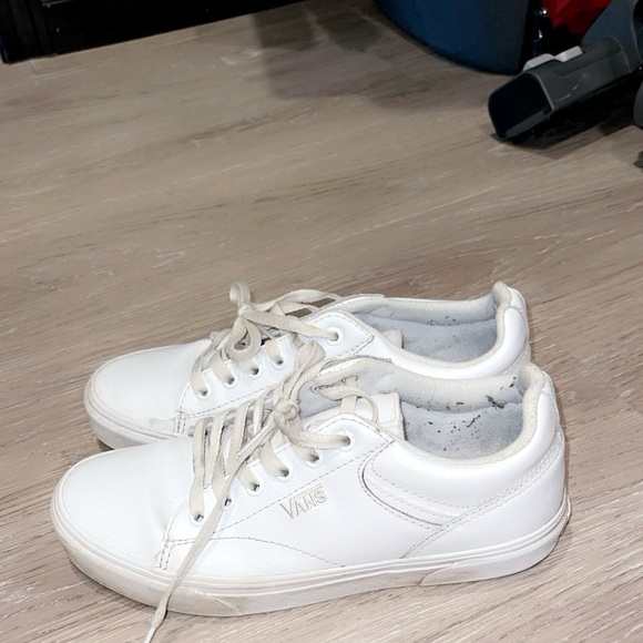 Women’s Vans Size 8 - Picture 1 of 1